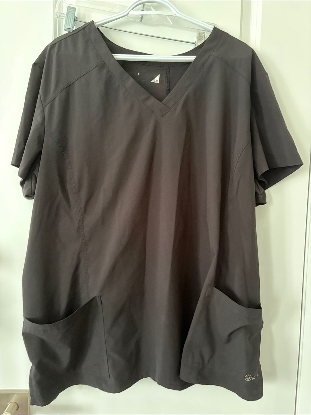 Classic Gray V-Neck Scrub Top with Front Pockets